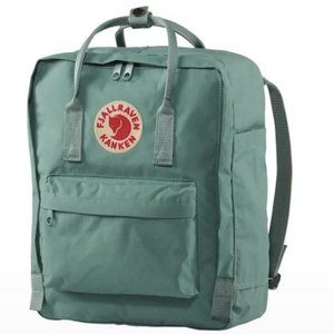 Fjallraven Classic Kånken Backpack